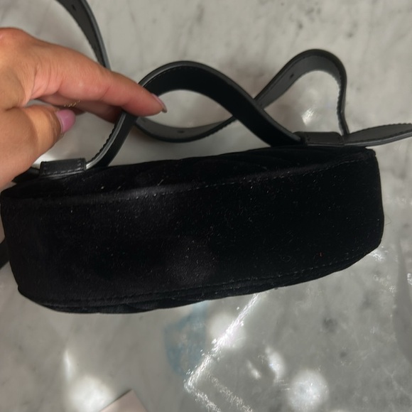 Gucci Black Velvet Oval Fanny Pack Marmont GG AUTHENTIC - Picture 10 of 16